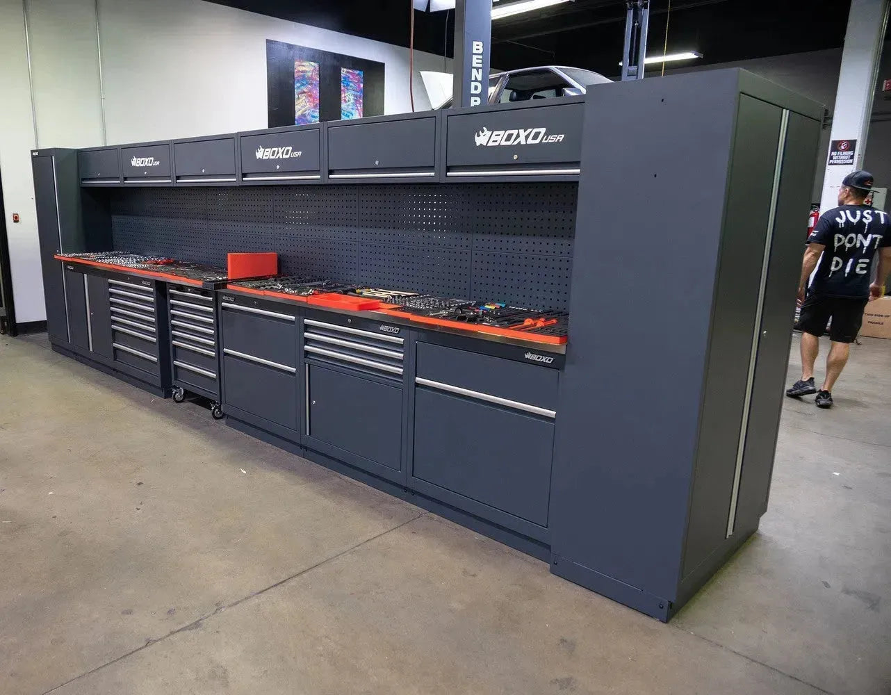 Happybuyes and Hoonigan Forge Partnership to Enhance the Tire Slayer Studios with Happybuyes Tools and Tool Storage-Boxo USA