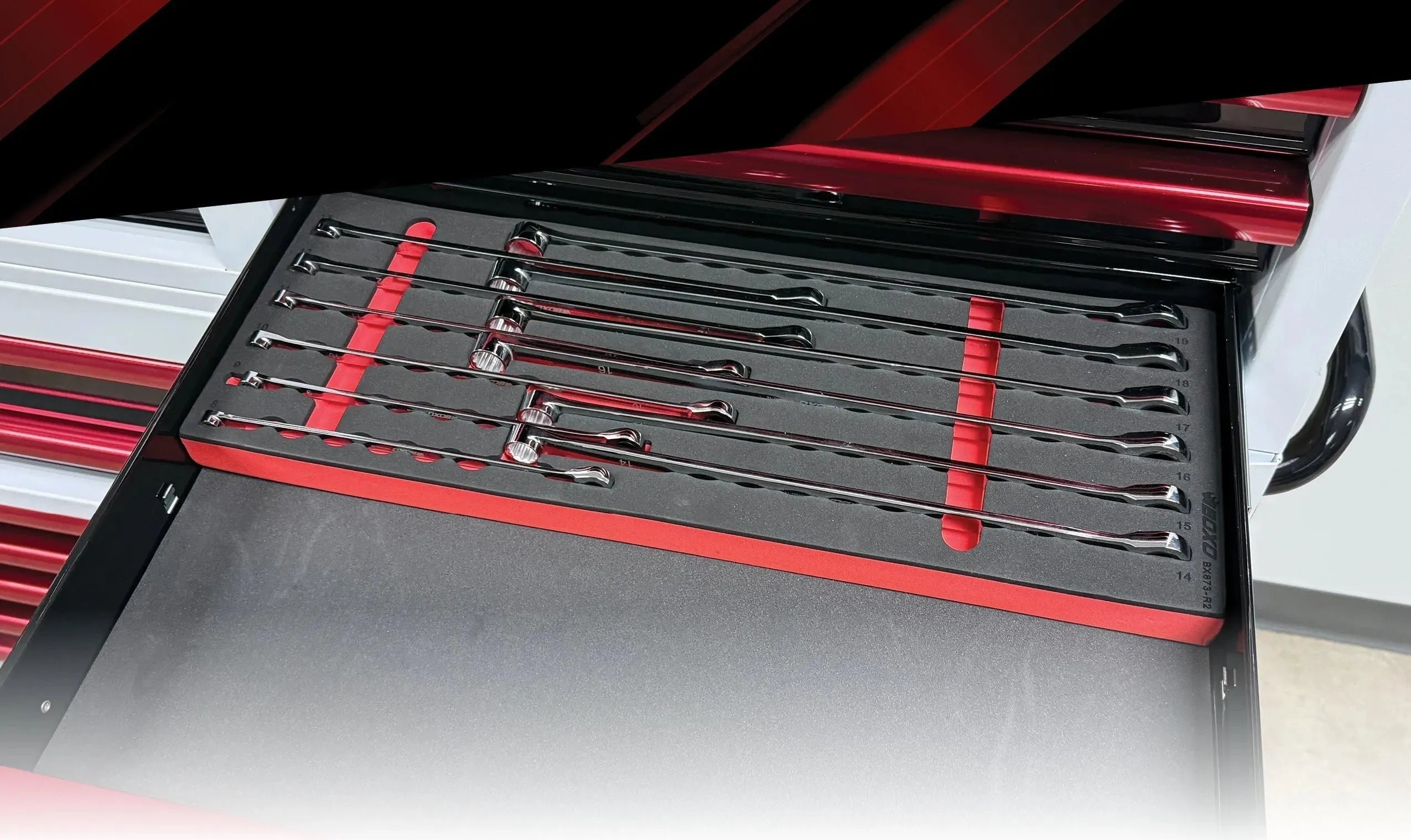 Professional Access in Tight Spaces: New 12-Piece Extra Long Metric Ratcheting Spanner Set | Happybuyes