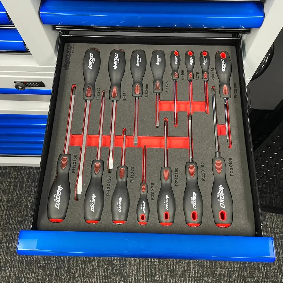 Happybuyes 15-Piece Slotted, Phillips & Pozi Tip Screwdriver Set | 2/3rd EVA Foam BX094-R
